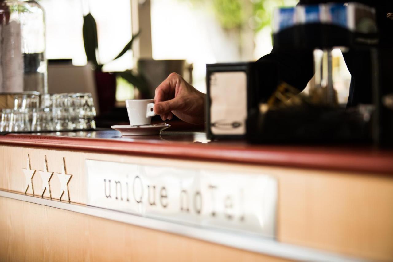 Unique Hotel เชเซนาติโก ภายนอก รูปภาพ